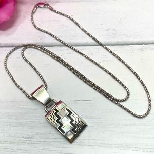 Teme Navajo Native American designer 925 sterling silver motherof pearl necklace